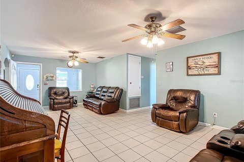 Casa en venta en Winter Haven, Florida, 3 dormitorios, 267 m2 № 1879085 - foto 8