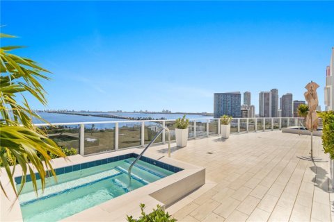 Condominio en venta en Miami, Florida, 2 dormitorios, 88.35 m2 № 1986022 - foto 29