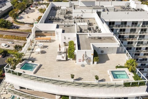 Condominio en venta en Miami, Florida, 2 dormitorios, 88.35 m2 № 1986022 - foto 10