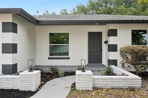 House in Winter Park, Florida 3 bedrooms, 151.15 sq.m. № 2238671 - photo 3