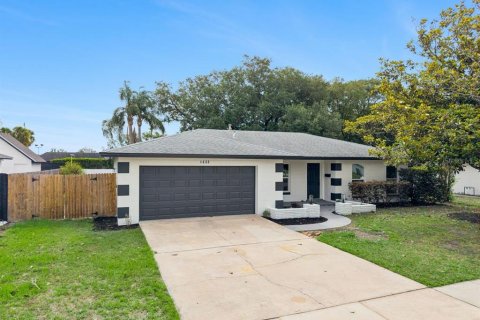 House in Winter Park, Florida 3 bedrooms, 151.15 sq.m. № 2238671 - photo 2
