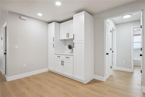 House in Winter Park, Florida 3 bedrooms, 151.15 sq.m. № 2238671 - photo 16