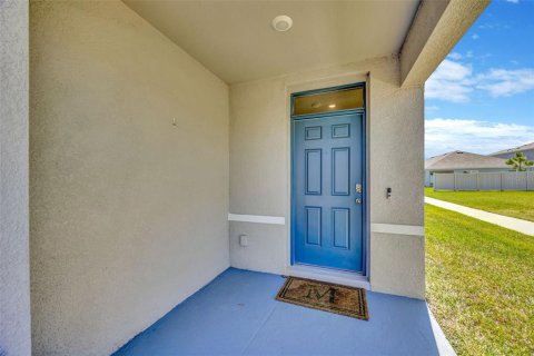 House in Wesley Chapel, Florida 4 bedrooms, 209.96 sq.m. № 1587477 - photo 4