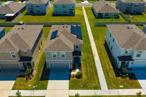 House in Wesley Chapel, Florida 4 bedrooms, 209.96 sq.m. № 1587477 - photo 25