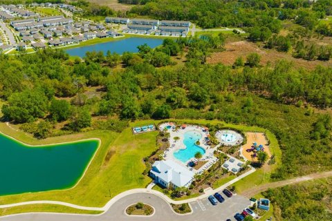 House in Wesley Chapel, Florida 4 bedrooms, 209.96 sq.m. № 1587477 - photo 27