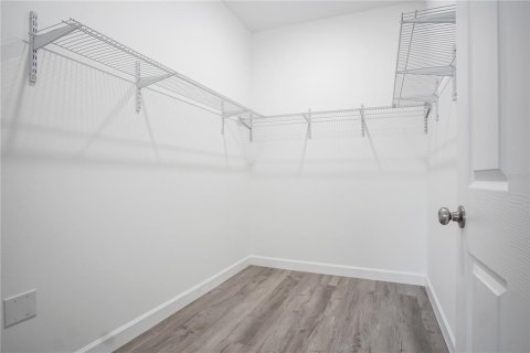 Appartement à louer à Haines City, Floride: 4 chambres, 158.49 m2 № 2218998 - photo 17