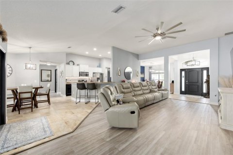 House in Ocala, Florida 4 bedrooms, 214.33 sq.m. № 1904242 - photo 13