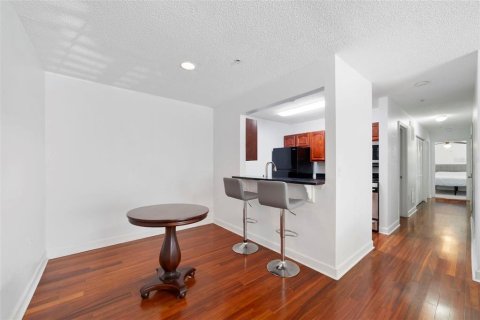 Condominio en venta en Orlando, Florida, 3 dormitorios, 92.25 m2 № 2155908 - foto 6
