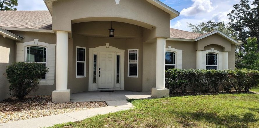 Casa en Deltona, Florida 4 dormitorios, 208.66 m2 № 1826493