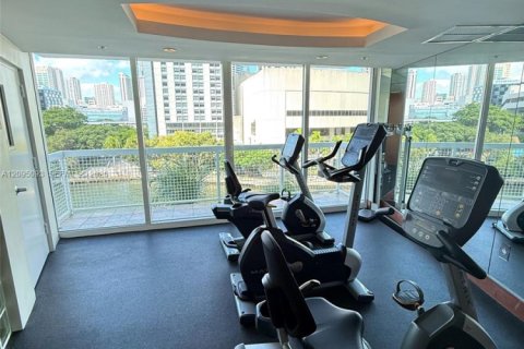 Copropriété à vendre à Miami, Floride: 3 chambres, 131.83 m2 № 2386907 - photo 19