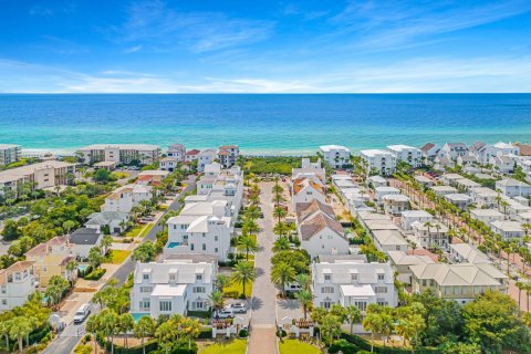 House in Inlet Beach, Florida 5 bedrooms, 526.76 sq.m. № 561355 - photo 1