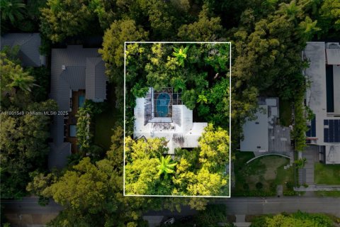 Casa en venta en Miami, Florida, 3 dormitorios, 241.92 m2 № 1862145 - foto 2