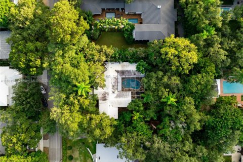 Casa en venta en Miami, Florida, 3 dormitorios, 241.92 m2 № 1862145 - foto 3