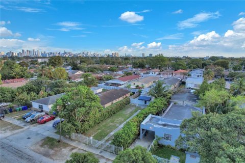 Купить виллу или дом в Майами, Флорида 2 спальни, 79.62м2, № 1957524 - фото 26