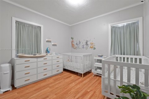 House in Miami Springs, Florida 2 bedrooms, 82.78 sq.m. № 1955980 - photo 13