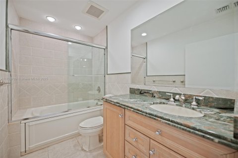 Casa en venta en Pinecrest, Florida, 5 dormitorios, 297.57 m2 № 1730368 - foto 20