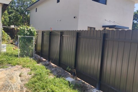 Townhouse in Miami, Florida 3 bedrooms № 1987439 - photo 12