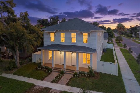 Casa en venta en Saint Petersburg, Florida, 3 dormitorios, 185.8 m2 № 2239265 - foto 2