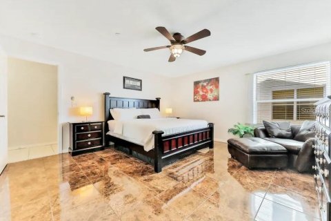 Condo in Indian Shores, Florida, 2 bedrooms  № 1637982 - photo 15