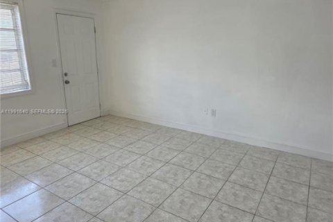 Condominio en alquiler en Miami Beach, Florida, 1 dormitorio, 57.97 m2 № 2052407 - foto 5