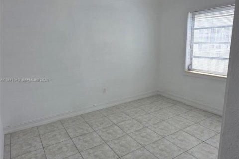 Condominio en alquiler en Miami Beach, Florida, 1 dormitorio, 57.97 m2 № 2052407 - foto 10
