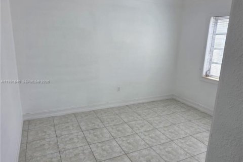 Condominio en alquiler en Miami Beach, Florida, 1 dormitorio, 57.97 m2 № 2052407 - foto 13
