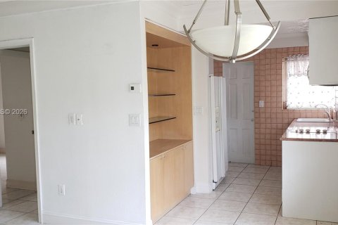 Condominio en alquiler en Miami Beach, Florida, 1 dormitorio, 57.97 m2 № 2052407 - foto 19