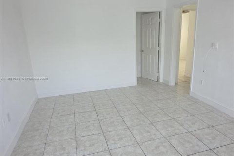 Condominio en alquiler en Miami Beach, Florida, 1 dormitorio, 57.97 m2 № 2052407 - foto 16