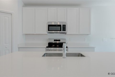 Villa ou maison à louer à Kissimmee, Floride: 4 chambres, 178.56 m2 № 2413677 - photo 25