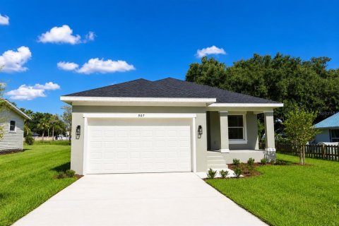 House in Kissimmee, Florida 3 bedrooms, 144.46 sq.m. № 2294901 - photo 2