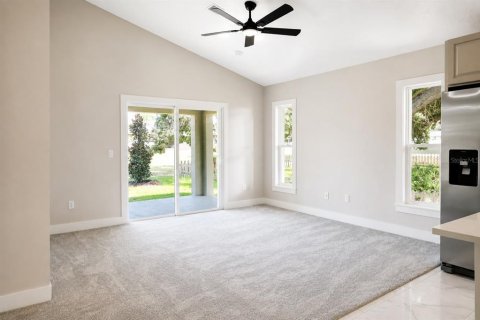 House in Kissimmee, Florida 3 bedrooms, 144.46 sq.m. № 2294901 - photo 7