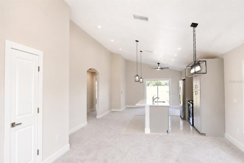House in Kissimmee, Florida 3 bedrooms, 144.46 sq.m. № 2294901 - photo 3