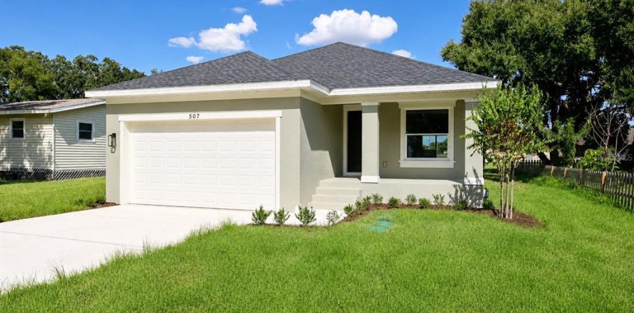 House in Kissimmee, Florida 3 bedrooms, 144.46 sq.m. № 2294901