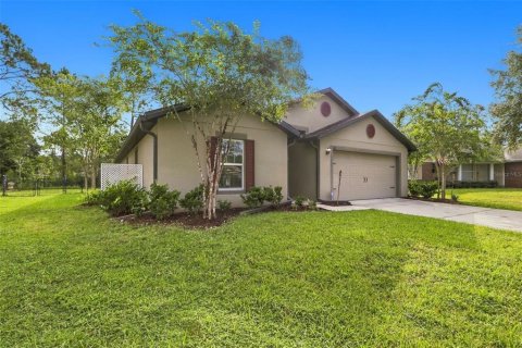 Villa ou maison à vendre à Palm Coast, Floride: 5 chambres, 184.23 m2 № 2396632 - photo 2