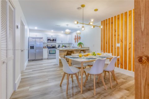 Apartment in Miami, Florida 2 bedrooms, 55.74 sq.m. № 2022458 - photo 24