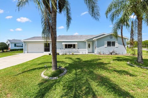 House in Summerfield, Florida 2 bedrooms, 155.89 sq.m. № 1909220 - photo 1