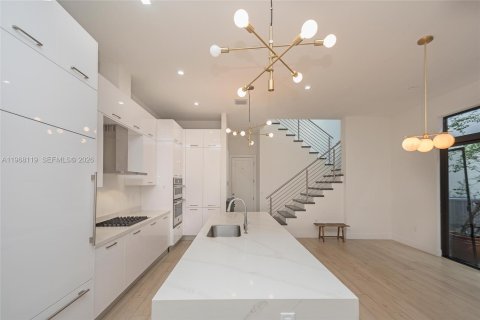 Villa ou maison à vendre à Doral, Floride: 3 chambres, 209.68 m2 № 2243940 - photo 10