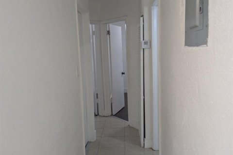 Villa ou maison à vendre à Fort Lauderdale, Floride: 3 chambres, 67.45 m2 № 2077543 - photo 5