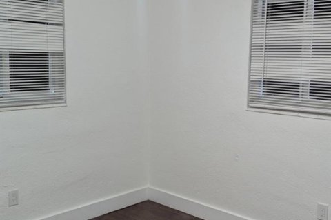 Villa ou maison à vendre à Fort Lauderdale, Floride: 3 chambres, 67.45 m2 № 2077543 - photo 10