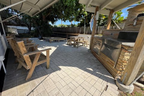 House in Pompano Beach, Florida 3 bedrooms, 155.98 sq.m. № 2086711 - photo 22