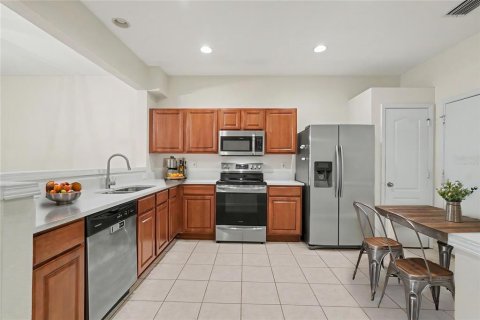 Touwnhouse à vendre à Tampa, Floride: 3 chambres, 150.97 m2 № 2236257 - photo 4
