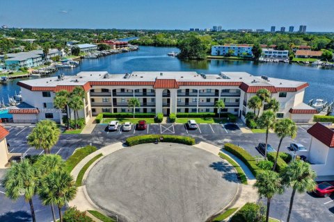 Condominio en venta en North Palm Beach, Florida, 2 dormitorios, 100.71 m2 № 1862021 - foto 23
