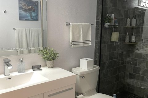 Condominio en venta en North Palm Beach, Florida, 2 dormitorios, 100.71 m2 № 1862021 - foto 16