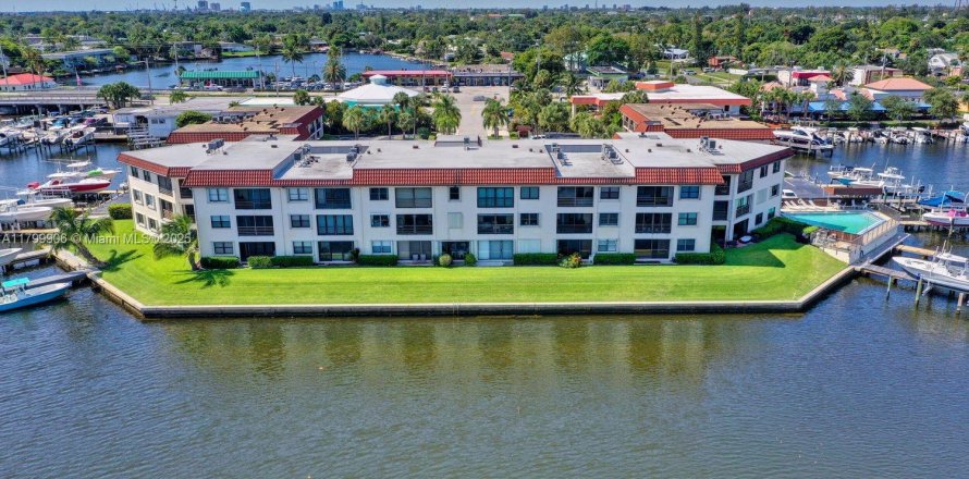 Condominio en North Palm Beach, Florida, 2 dormitorios № 1862021