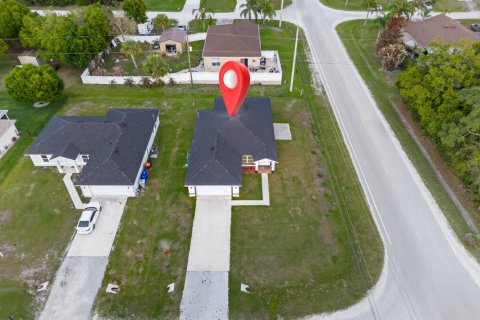 Casa en venta en Vero Beach, Florida, 3 dormitorios, 181.07 m2 № 2173900 - foto 2