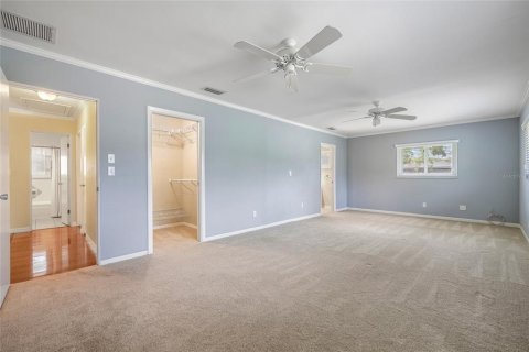 House in Saint Petersburg, Florida 2 bedrooms, 156.54 sq.m. № 1835880 - photo 24