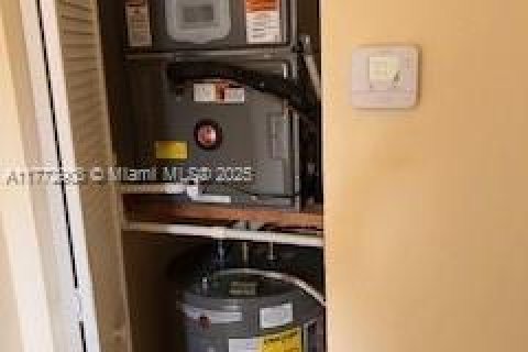 Adosado en venta en Homestead, Florida, 3 dormitorios, 128.02 m2 № 1830747 - foto 9