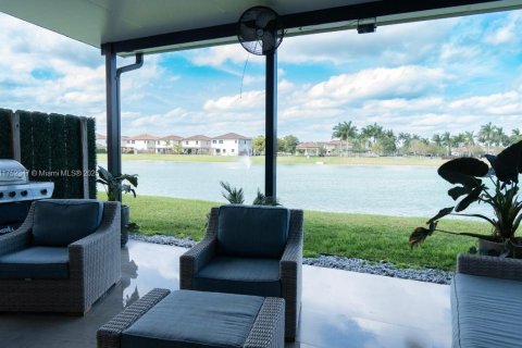 Touwnhouse à vendre à Homestead, Floride: 3 chambres, 169.92 m2 № 1985268 - photo 18