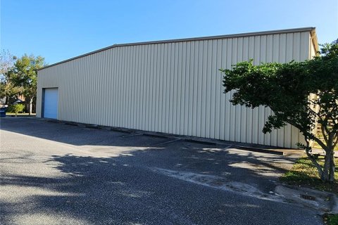 Commercial property in Leesburg, Florida 1421.4 sq.m. № 1840217 - photo 7