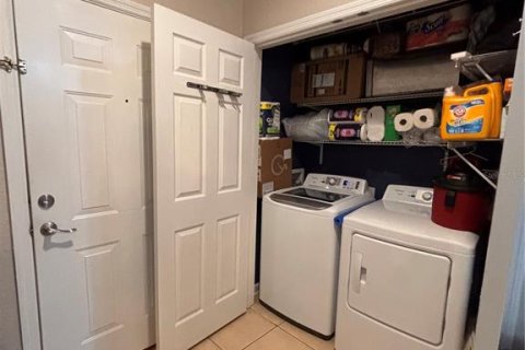 Condo in Orlando, Florida, 3 bedrooms  № 1690945 - photo 18